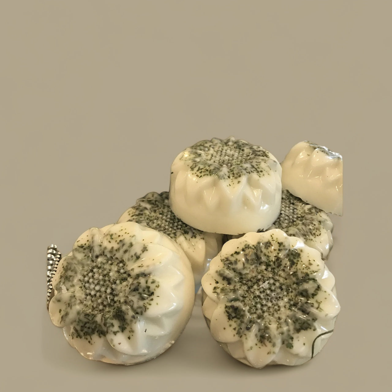 Rosemary Mint Revive Shampoo Bar image 0